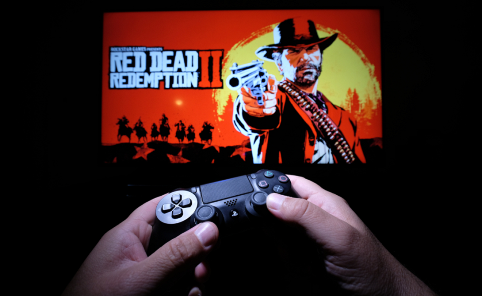 gamer playing Red Dead Redemption II