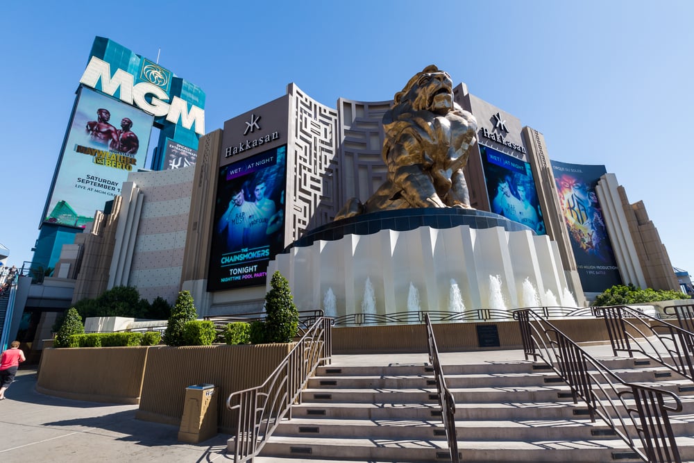 MGM Grand Casino and lion statue on the Las Vegas Strip